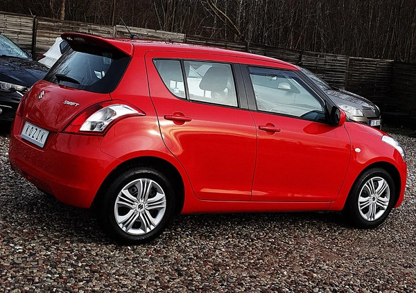Suzuki Swift cena 35900 przebieg: 126517, rok produkcji 2016 z Koło małe 704